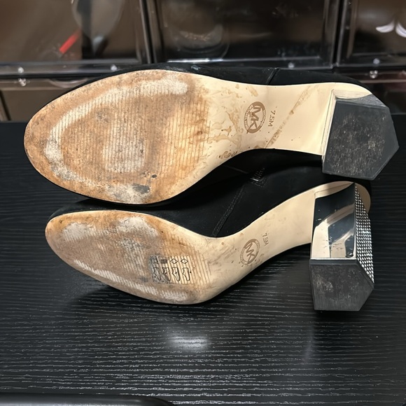 Michael Kors Booties 7.5 CAN - Picture 4 of 4